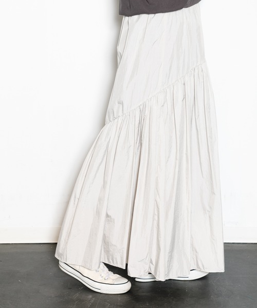 AMERICAN RAG CIE（アメリカンラグシー）の「ギャザーデザインロングスカート（スカート・レディース・ブラック/ライトグレー/ライトカーキ・FREE）」の21枚目の写真