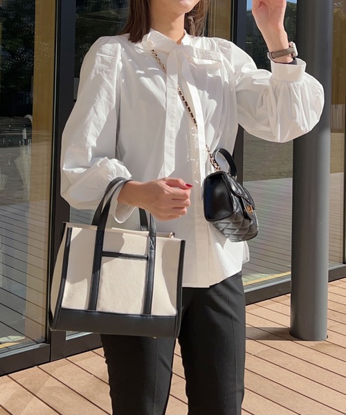 KOBE LETTUCE（コウベレタス）の「フェイクレザー切替キャンバスミニトートバッグ（トートバッグ・レディース・ピンク/グレー/カーキ/キャメル/ブラック/シルバー・FREE）」の2枚目の写真