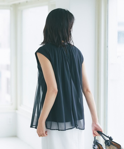 RIVE DROITE(リヴドロワ)の「動きのあるチュールの素材感が魅力/チュールレイヤードカットソー(Tシャツ/カットソー・レディース・ブラック/オフホワイト・FREE)」の5枚目の写真