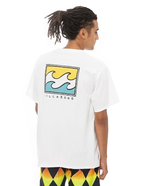 BILLABONG(ビラボン)の「BILLABONG メンズ 【FOR SAND AND WATER】 SOFTTY TEE ラッシュガード 【2023年春夏モデル】/ビラボンラッシュ半袖Tシャツ(ラッシュガード・メンズ・ブラック/オフホワイト/ライトブルー・MEDIUM/LARGE/X-LARGE)」の9枚目の写真
