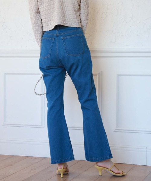 archives（アルシーヴ）の「タイトフレアデニム（デニムパンツ・レディース・サックスブルー/ブルー・SMALL/MEDIUM）」の18枚目の写真