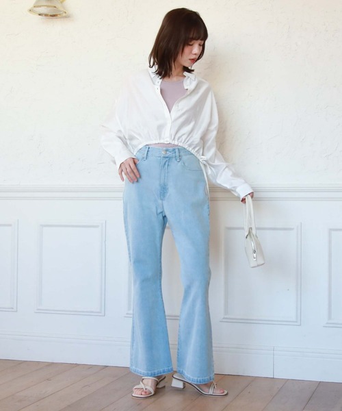 archives（アルシーヴ）の「タイトフレアデニム（デニムパンツ・レディース・サックスブルー/ブルー・SMALL/MEDIUM）」の12枚目の写真