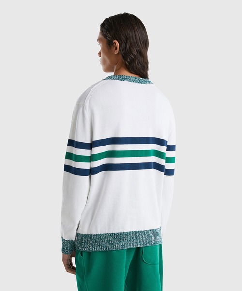 BENETTON (UNITED COLORS OF BENETTON)（ベネトンユナイテッドカラーズオブベネトン）の「センターボーダーVネックニット・セーター（ニット/セーター・メンズ・ホワイト系その他・LARGE/MEDIUM/SMALL/X-SMALL）」の3枚目の写真