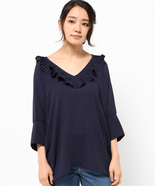 mystic（ミスティック）の「衿フリルVプルオーバー（シャツ/ブラウス・レディース・オフホワイト/ネイビー/ブラック・ﾌﾘ-）」の4枚目の写真