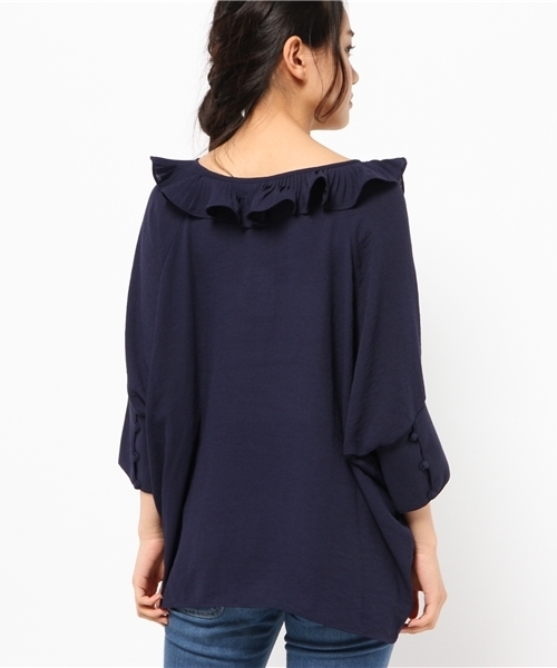 mystic（ミスティック）の「衿フリルVプルオーバー（シャツ/ブラウス・レディース・オフホワイト/ネイビー/ブラック・ﾌﾘ-）」の6枚目の写真