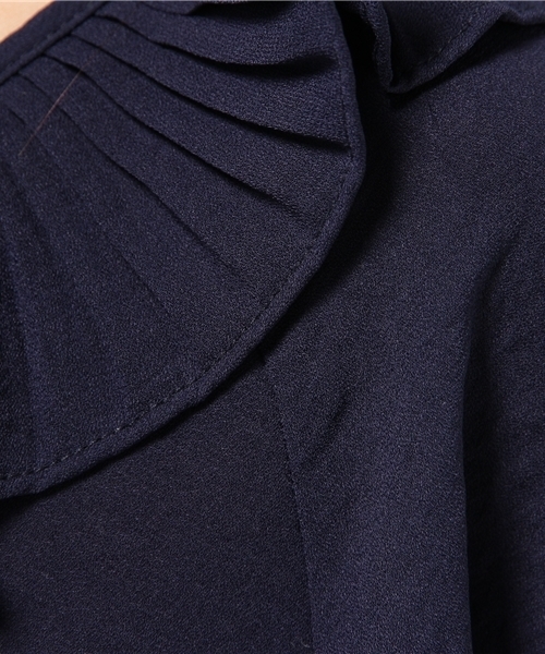 mystic（ミスティック）の「衿フリルVプルオーバー（シャツ/ブラウス・レディース・オフホワイト/ネイビー/ブラック・ﾌﾘ-）」の11枚目の写真