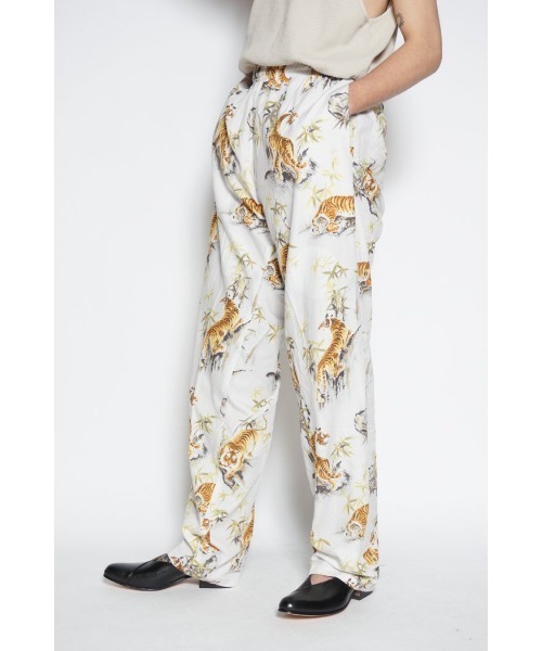 乱痴気(ランチキ)の「【Go Barefoot】Beach Pants - Tiger Faded(その他パンツ・メンズ・シルバー/クリーム・M)」の2枚目の写真