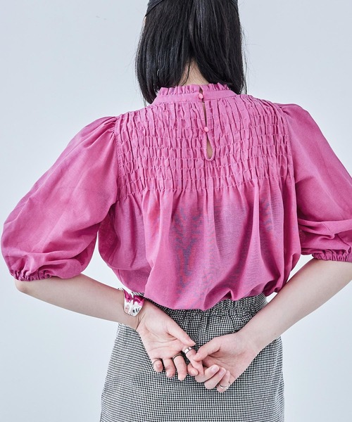 Fashion Letter(ファッションレター)の「コットン パフスリーブブラウス(シャツ/ブラウス・レディース・ホワイト/ピンク/イエロー/ブラック・M)」の14枚目の写真