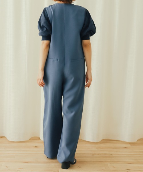 SENSE OF PLACE by URBAN RESEARCH（センスオブプレイスバイアーバンリサーチ）の「ボリュームスリーブオールインワン（サロペット/オーバーオール・レディース・ライトベージュ/ブルー/ブラック・SMALL/MEDIUM）」の9枚目の写真