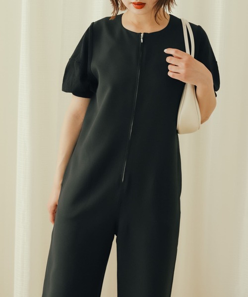 SENSE OF PLACE by URBAN RESEARCH（センスオブプレイスバイアーバンリサーチ）の「ボリュームスリーブオールインワン（サロペット/オーバーオール・レディース・ライトベージュ/ブルー/ブラック・SMALL/MEDIUM）」の13枚目の写真