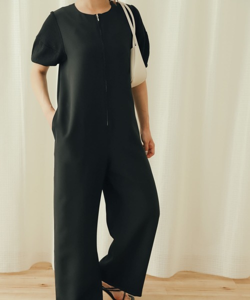 SENSE OF PLACE by URBAN RESEARCH（センスオブプレイスバイアーバンリサーチ）の「ボリュームスリーブオールインワン（サロペット/オーバーオール・レディース・ライトベージュ/ブルー/ブラック・SMALL/MEDIUM）」の15枚目の写真