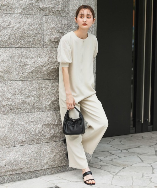 SENSE OF PLACE by URBAN RESEARCH（センスオブプレイスバイアーバンリサーチ）の「ボリュームスリーブオールインワン（サロペット/オーバーオール・レディース・ライトベージュ/ブルー/ブラック・SMALL/MEDIUM）」の19枚目の写真