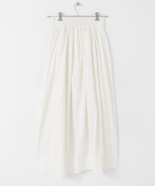 KBF（ケイビーエフ）の「タックギャザーボリュームフレアスカート（スカート・レディース・ブラック/オフホワイト・ONE）」の7枚目の写真