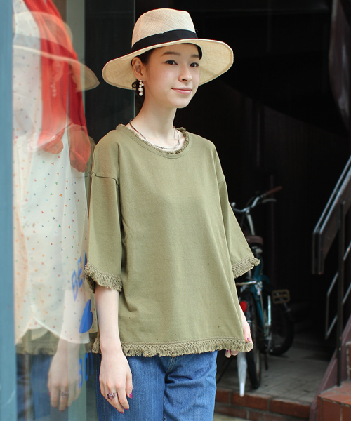 Ray BEAMS（レイビームス）の「Ray BEAMS / フリンジ トリム Tシャツ（Tシャツ/カットソー・レディース・オフホワイト/ピンク/オリーブ・ONE SIZE）」の3枚目の写真