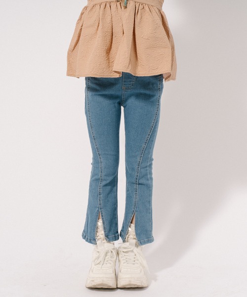 URBAN CHERRY（アーバンチェリー）の「センタースリットデザインフレアデニムパンツ（デニムパンツ・キッズ・ブルー・140cm/120cm/110cm/130cm）」の21枚目の写真