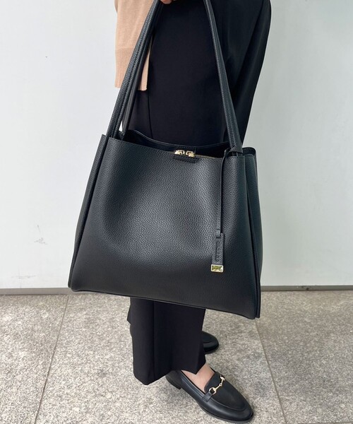 OPAQUE.CLIP（オペークドットクリップ）の「◆【軽量】フェイクレザー3層トートバッグ（トートバッグ・レディース・ライトグレー/ブラック/ベージュ/チャコールグレー・00）」の9枚目の写真