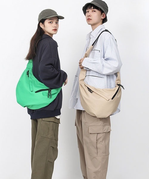 ROOPTOKYO（ループトウキョウ）の「ショルダーバッグ（ショルダーバッグ・メンズ・グリーン/ブラック/ホワイト/ベージュ・FREE）」の10枚目の写真