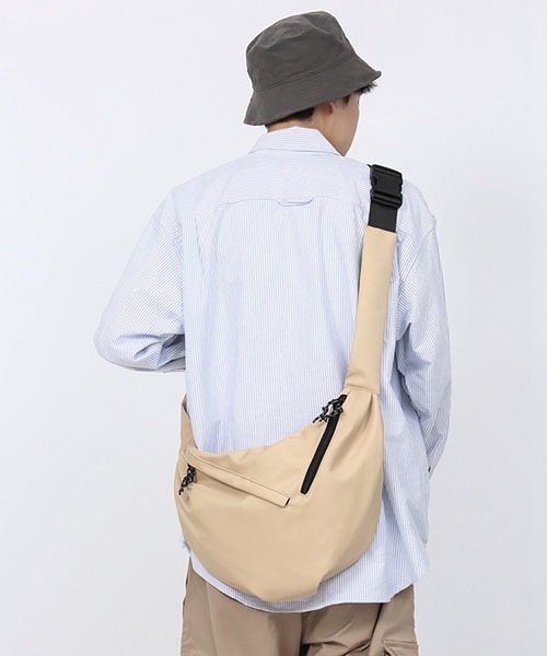 ROOPTOKYO（ループトウキョウ）の「ショルダーバッグ（ショルダーバッグ・メンズ・グリーン/ブラック/ホワイト/ベージュ・FREE）」の9枚目の写真