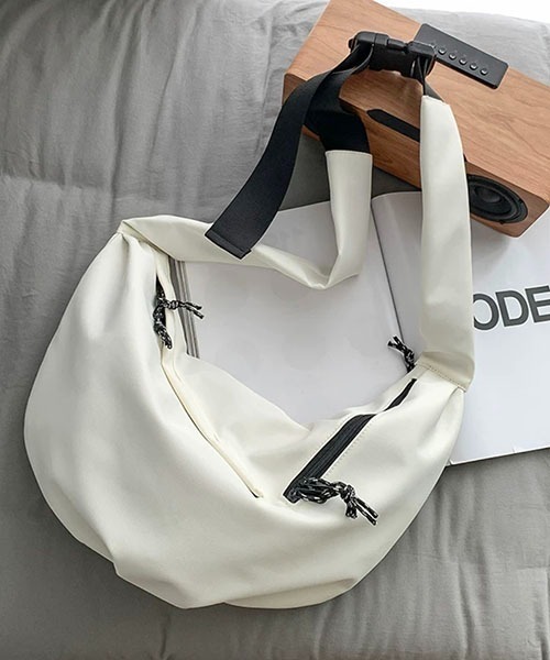 ROOPTOKYO（ループトウキョウ）の「ショルダーバッグ（ショルダーバッグ・メンズ・グリーン/ブラック/ホワイト/ベージュ・FREE）」の21枚目の写真