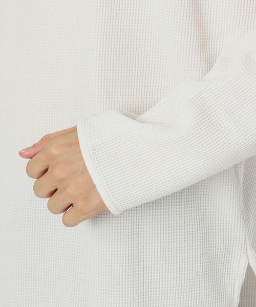 JOURNAL STANDARD relume（ジャーナルスタンダード　レリューム）の「レイヤードラウンド サーマルTシャツ（Tシャツ/カットソー・メンズ・チャコールグレー/グレー/アイボリー/ホワイト×ホワイト・SMALL/MEDIUM/LARGE）」の8枚目の写真