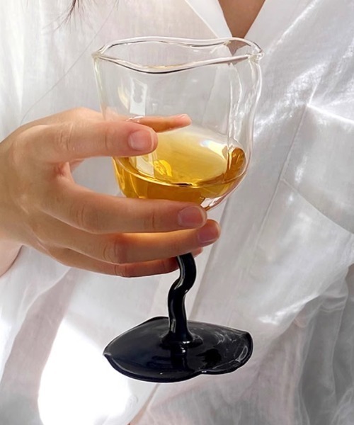 Made in I（メイドインアイ）の「mid-century uneven shaped glass（グラス/マグカップ/タンブラー・レディース・ブラック/オレンジ系その他/クリア・FREE）」の18枚目の写真