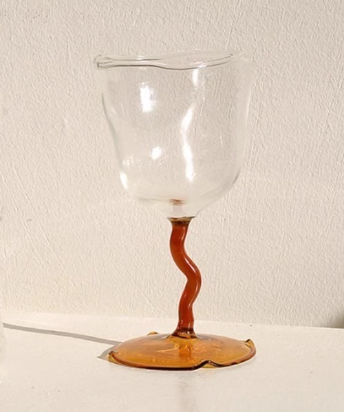 Made in I（メイドインアイ）の「mid-century uneven shaped glass（グラス/マグカップ/タンブラー・レディース・ブラック/オレンジ系その他/クリア・FREE）」の7枚目の写真