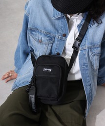 Ree&Mee（リーアンドミー）の「THRASHER MINI SHOULDER（ショルダーバッグ）」