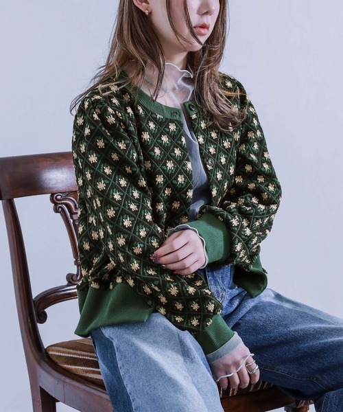 osharewalker（オシャレウォーカー）の「【廃盤】【ZOZO限定】『レトロフラワージャカードニットカーディガン』（カーディガン/ボレロ・レディース・ブラウン/グリーン・FREE）」の7枚目の写真
