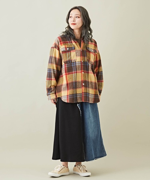 CUBE SUGAR（キューブシュガー）の「起毛チェックビッグシャツ（シャツ/ブラウス・レディース・イエロー/ネイビー/ブラウン/マルチ・M）」の11枚目の写真