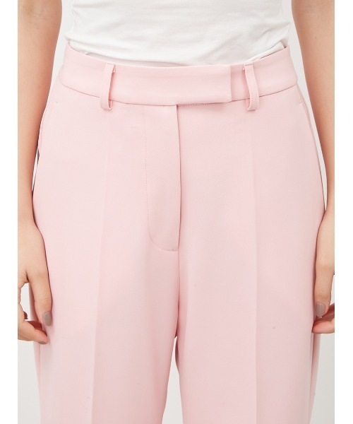 Mila Owen(ミラオーウェン)の「センタープレス後ゴムテーパードパンツ【手洗い可能】(スラックス・レディース・ピンク/アイボリー/ブラック/ブルー・2/0/1/00)」の13枚目の写真