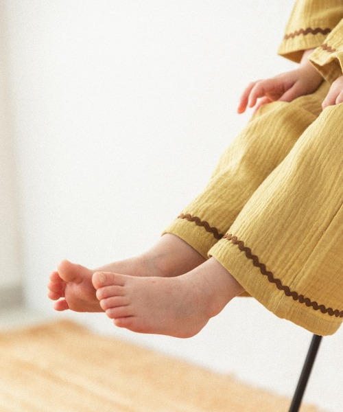 sea and shells by pairmanon(シーアンドシェルズバイペアマノン)の「【sea and shells by pairmanon】ダブルガーゼ 配色 セットアップ(その他ベビーウェア・キッズ・イエロー/アイボリー/カーキ・100/110/80/90)」の12枚目の写真