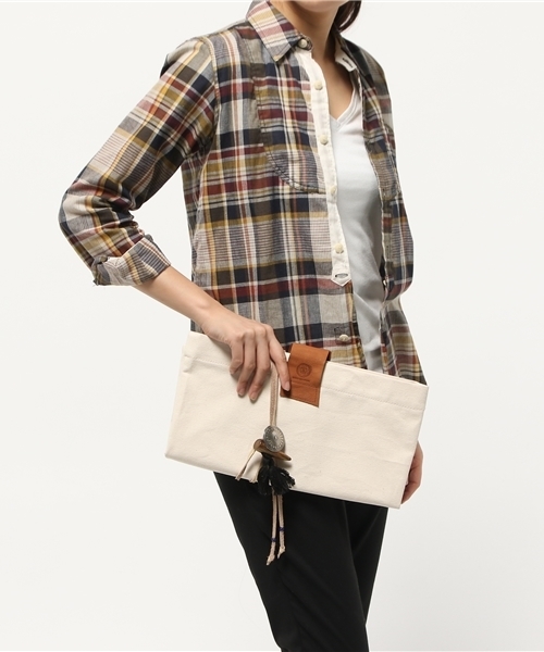 Kastane(カスタネ)の「【UANDMI31WORK】コンチョクラッチ(クラッチバッグ・レディース・アイボリー/カーキ・FREE)」の12枚目の写真