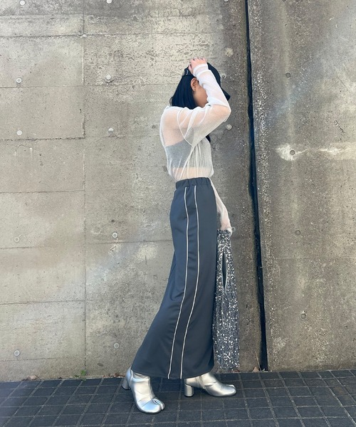 ISOOK（アイスー）の「【ISOOK / アイスー】サイドラインジャージスカート / タイトスカート ロング ラインスカート Iライン ZOZOTOWN限定（スカート・レディース・ホワイト/ブラック/チャコールグレー・FREE）」の18枚目の写真