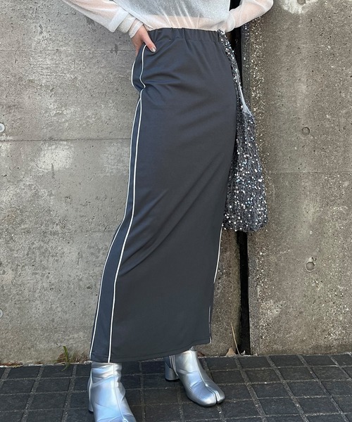 ISOOK（アイスー）の「【ISOOK / アイスー】サイドラインジャージスカート / タイトスカート ロング ラインスカート Iライン ZOZOTOWN限定（スカート・レディース・ホワイト/ブラック/チャコールグレー・FREE）」の9枚目の写真