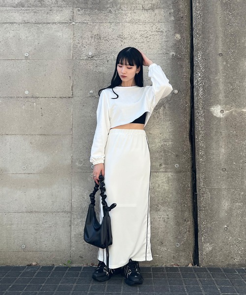 ISOOK（アイスー）の「【ISOOK / アイスー】サイドラインジャージスカート / タイトスカート ロング ラインスカート Iライン ZOZOTOWN限定（スカート・レディース・ホワイト/ブラック/チャコールグレー・FREE）」の22枚目の写真