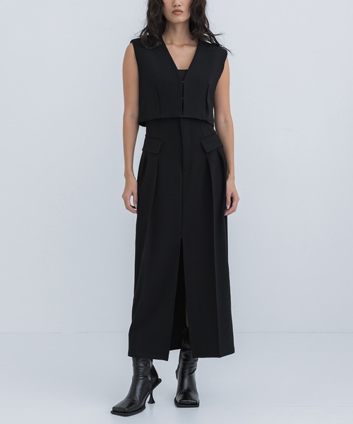 STUDIOUS（ステュディオス）の「【STUDIOUS/ステュディオス】ハイウエストテーラードスカート/着痩せ/脚長/ウエストシェイプ（スカート・レディース・ブラック/グレー・1/2）」の4枚目の写真