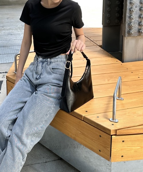 Silly（シリー）の「【オールシーズン使える！】ソフトシンプルハンドバッグ（ハンドバッグ・レディース・ブラック・FREE）」の9枚目の写真