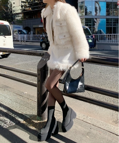 Silly（シリー）の「【オールシーズン使える！】ソフトシンプルハンドバッグ（ハンドバッグ・レディース・ブラック・FREE）」の14枚目の写真