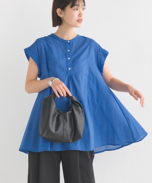 OMNES(オムネス)の「コットンボイルフレンチスリーブフレアシャツ(シャツ/ブラウス・レディース・ブラウン/ベージュ/ブラック/ホワイト/グリーン/ブルー・FREE)」の6枚目の写真