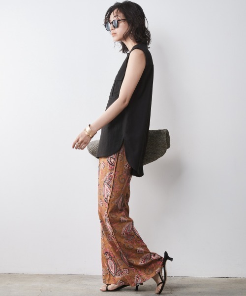 CHIC STYLE(シックスタイル)の「<大きいサイズ>エスニックプリントリラックスパンツ シックスタイル(その他パンツ・レディース・グリーン系/モカ・L/5L/4L/3L/LL)」の13枚目の写真