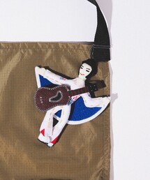 bpr BEAMS（ビーピーアール ビームス ）の「SILK ROAD BAZAAR / MUSICIAN オーナメント 2（キーホルダー・キッズ）」