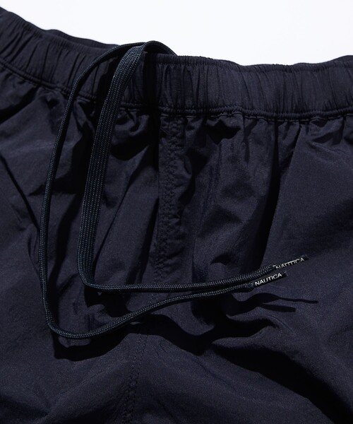 NAUTICA（ノーティカ）の「NAUTICA/ノーティカ Light weight Nylon Track Shorts/ライトウェイト ナイロン トラックショーツ（その他パンツ・メンズ・ネイビー/ブラック/チャコールグレー・MEDIUM/X-LARGE/LARGE）」の7枚目の写真