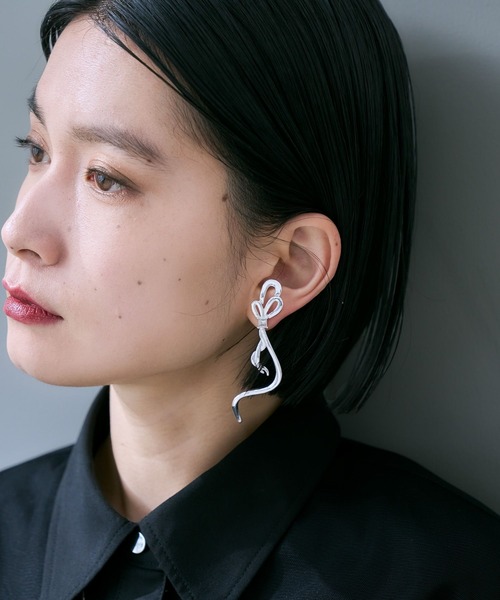 HARE（ハレ）の「ムスビモチーフピアス(HARE)（ピアス（両耳用）・レディース・シルバー・FREE）」の5枚目の写真