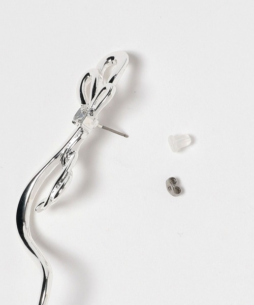 HARE（ハレ）の「ムスビモチーフピアス(HARE)（ピアス（両耳用）・レディース・シルバー・FREE）」の9枚目の写真