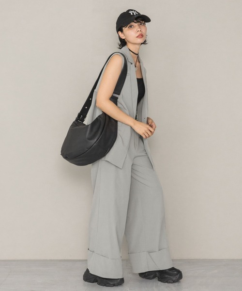 PAGEBOY（ページボーイ）の「ピケロールアップワイドパンツ（その他パンツ・レディース・ブラック/グレー/ベージュ・SMALL/MEDIUM）」の10枚目の写真