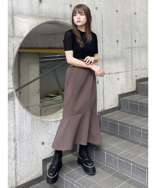 MURUA（ムルーア）の「サイドベルトマーメイドスカート（スカート・レディース・ブラック/ブルー/ブラウン・2/1）」の13枚目の写真