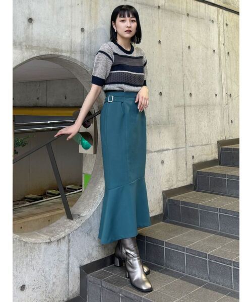 MURUA（ムルーア）の「サイドベルトマーメイドスカート（スカート・レディース・ブラック/ブルー/ブラウン・2/1）」の17枚目の写真