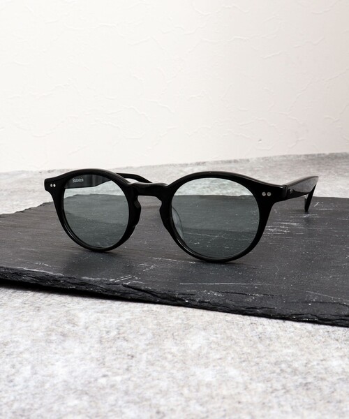 Stutostein Nolley's（シュテットシュタインノーリーズ）の「JACOB ボストン カラーレンズ サングラス（サングラス・メンズ・ブラック・FREE）」の3枚目の写真