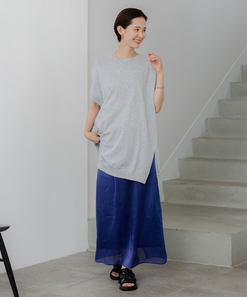 LEPSIM（レプシィム）の「サイドスリットカットチュニック　128558（チュニック・レディース・レッド/ブラック/グレー/オフホワイト・FREE）」の20枚目の写真