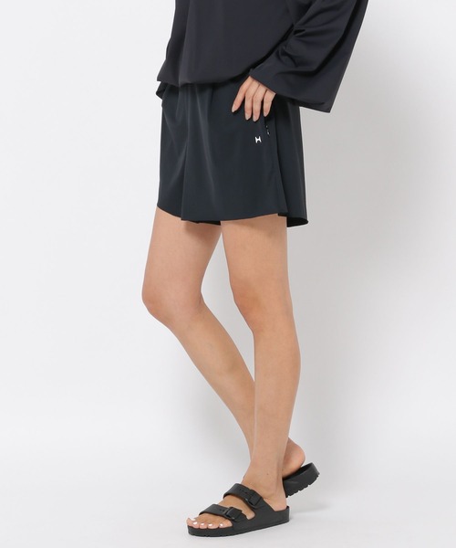 HEREIAM（ヘレイアム）の「【HEREIAM】耐塩素＆UVカット／ラッシュショートパンツ（その他パンツ・レディース・ブラック・MEDIUM/LARGE）」の11枚目の写真